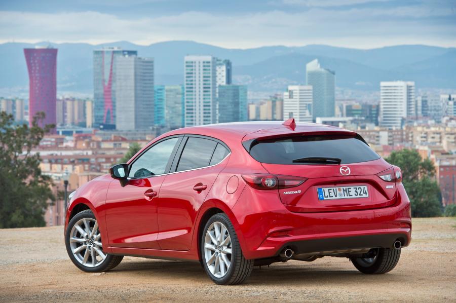  Mazda3 Hatchback 2016 года  (WW) (фото 21 из 37)